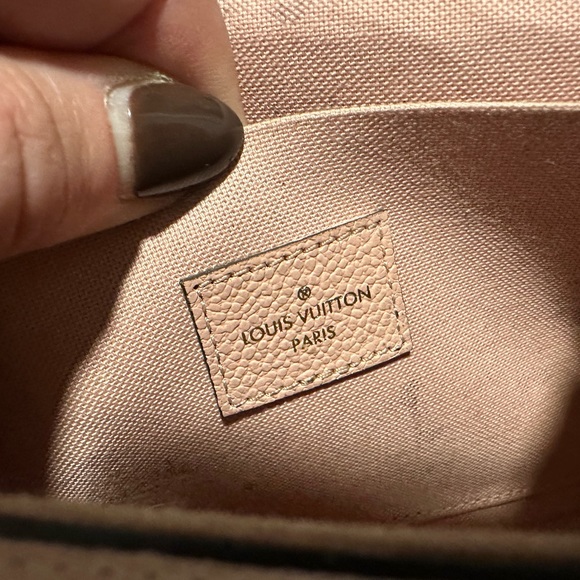 Louis Vuitton clutch - Picture 4 of 5